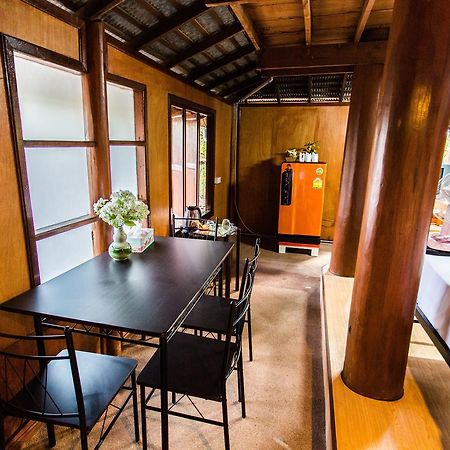 Golden Teak Homestay Маэ-Рим Экстерьер фото