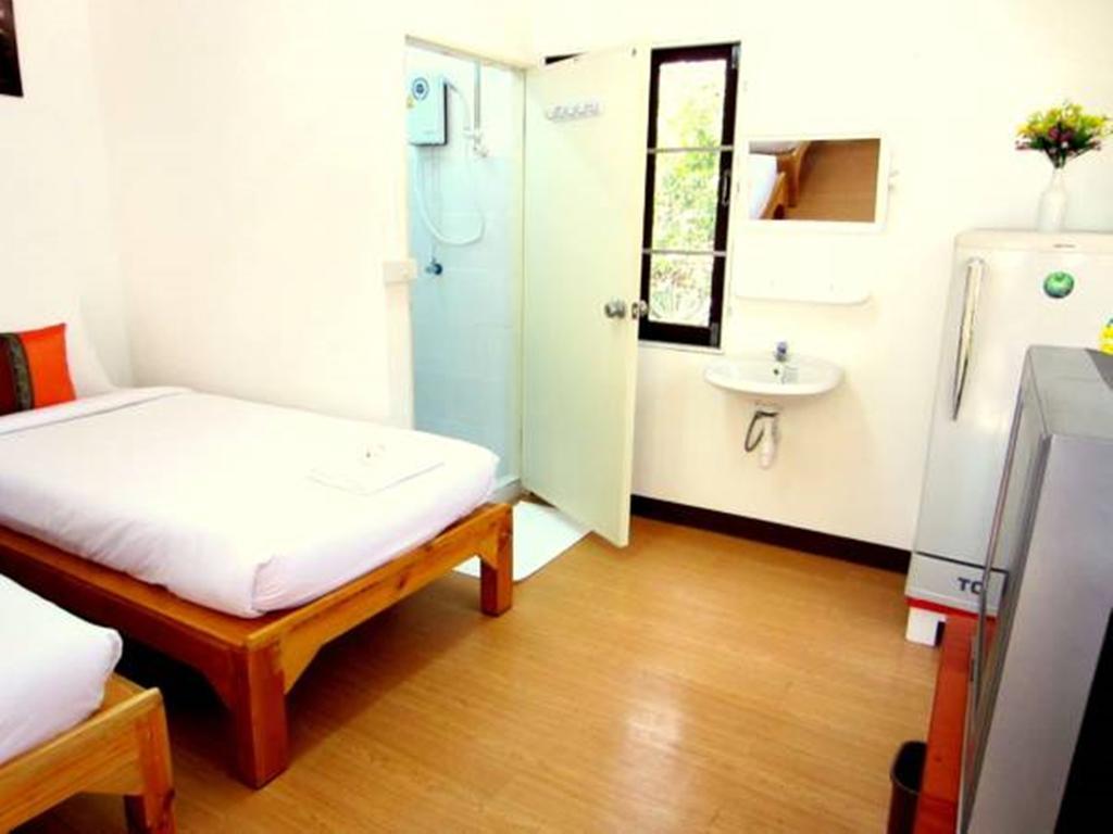 Golden Teak Homestay Маэ-Рим Экстерьер фото