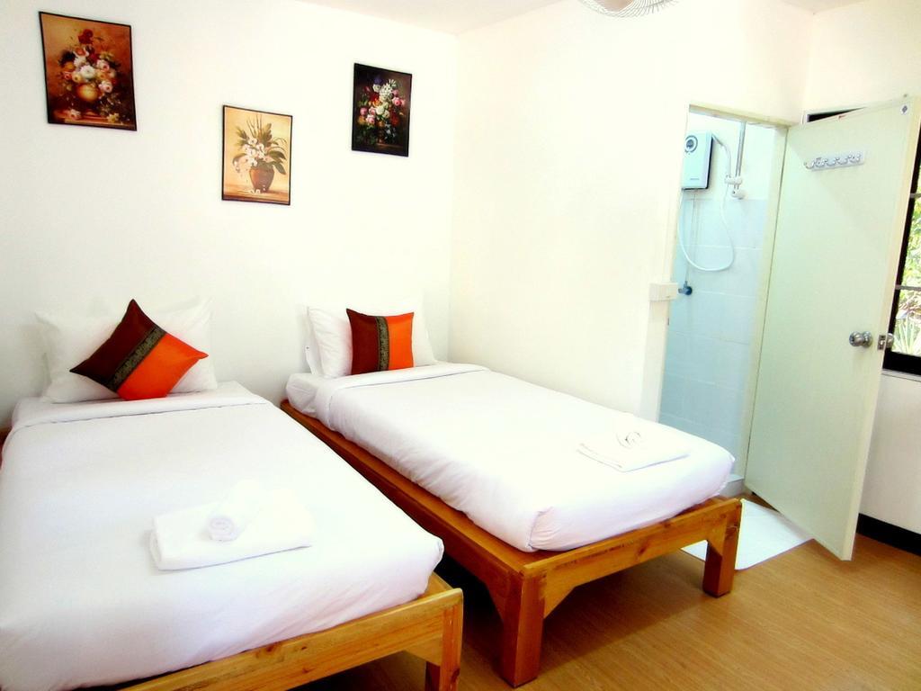 Golden Teak Homestay Маэ-Рим Экстерьер фото