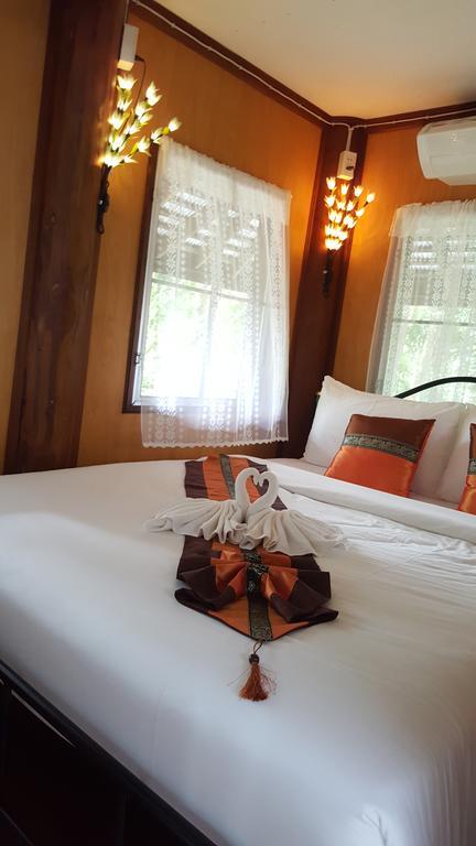Golden Teak Homestay Маэ-Рим Экстерьер фото